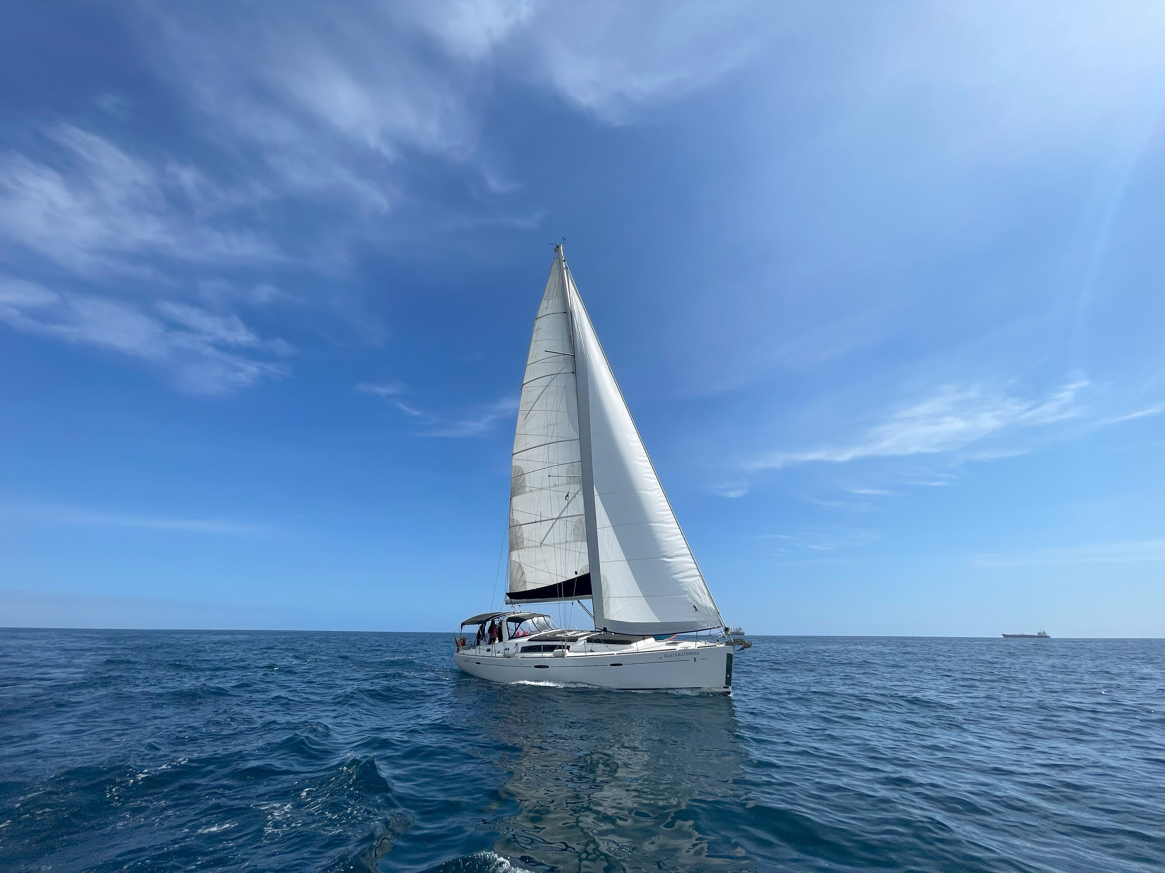 Nuestra primera navegación en el Esmeralda rumbo a Tarragona